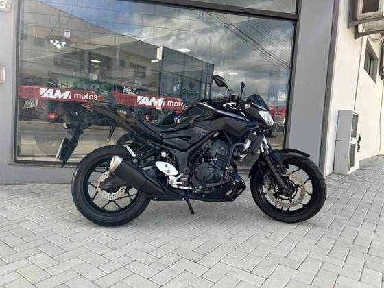 YAMAHA MT-03 ABS YAMAHA MT-03 ABS